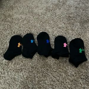 5 pairs under armour socks